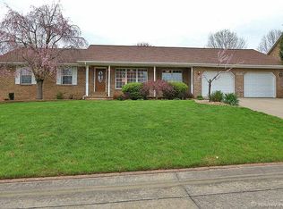 1520 Rosebud Dr, Jackson, MO 63755