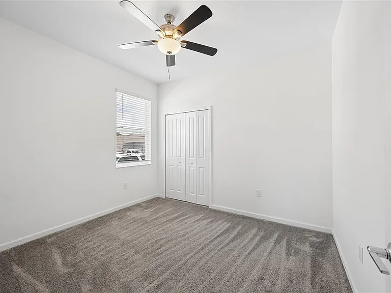 363 Loch Ct — Photo 14
