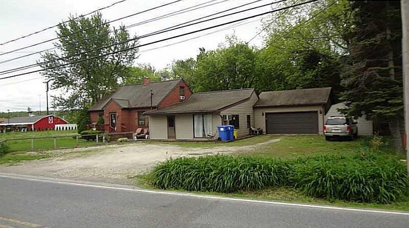 2nd image of 7540 Perry Hwy