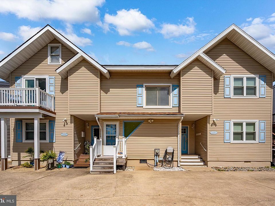 1st image of 148 Captains Quarters Rd #B