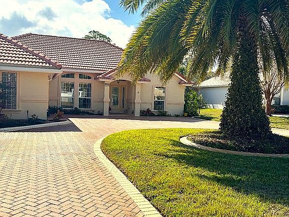 3rd image of 5500 Cypress Links Blvd