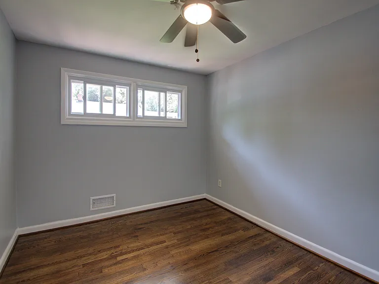 6520 Armstrong Ave — Photo 7