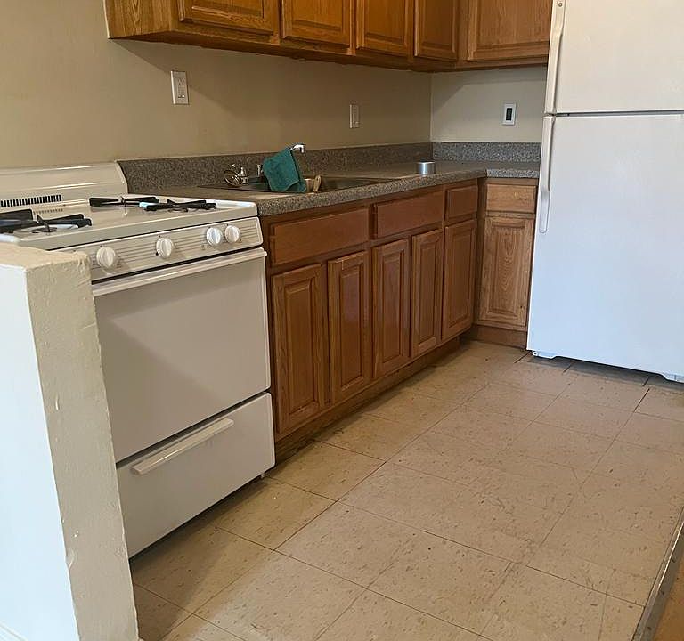 1st image of 2529A Grand Ave APT 3