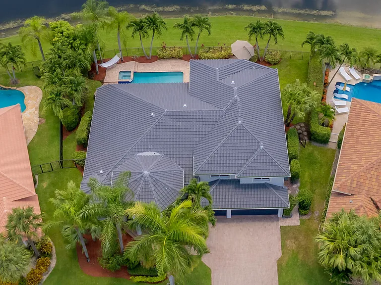10849 Bal Harbor Dr — Photo 76