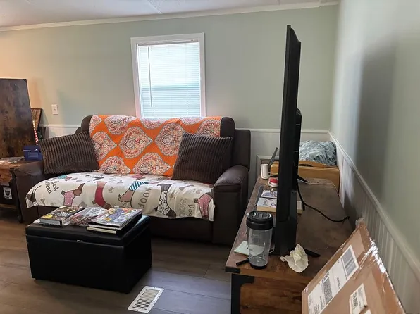 825 Huron St, Wildwood, FL 34785