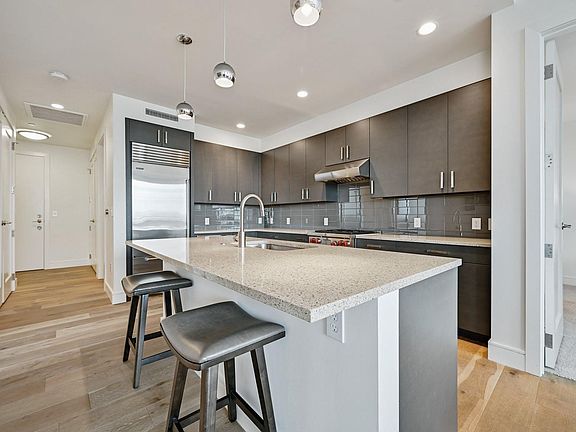 4th image of 222 West Ave Unit 1314