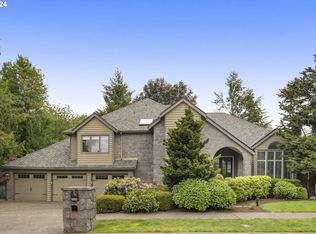 2464 Palisades Crest Dr, Lake Oswego, OR