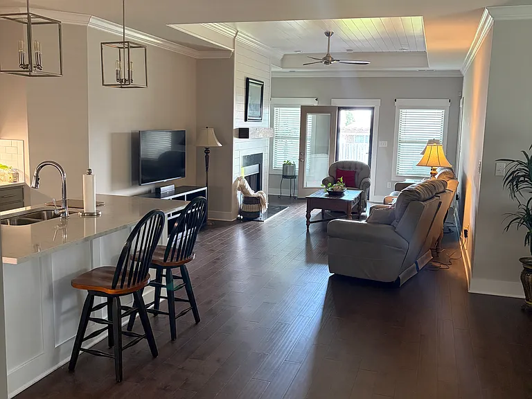 2412 Celia Ct SW — Photo 13