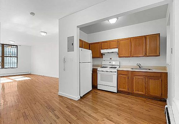 5th image of 359 E 21st St APT 1