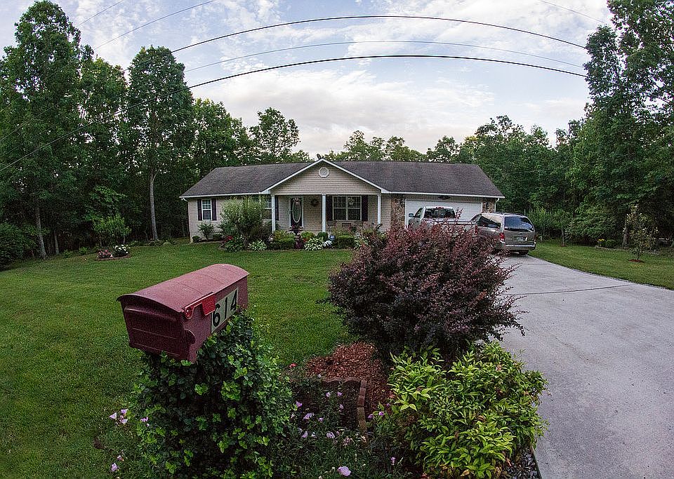 1st image of 614 Robin Hood Dr