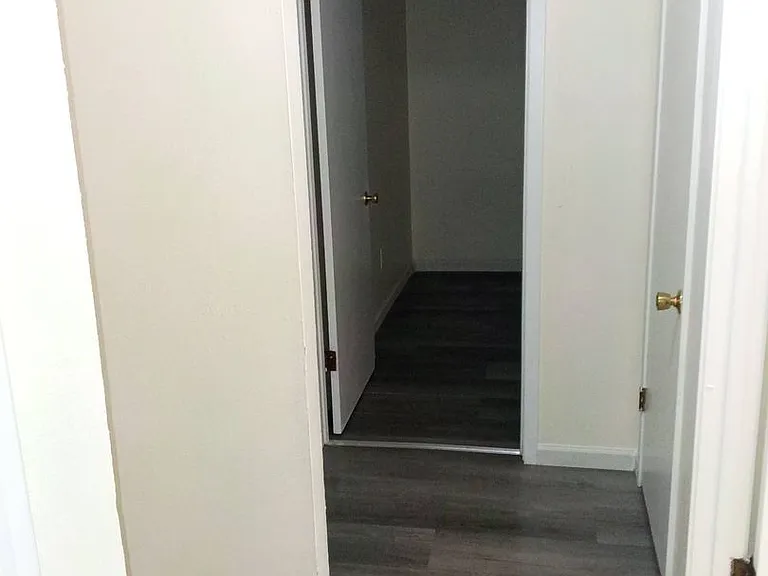 9517 W Bradley Rd — Photo 5