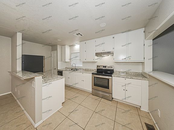 5th image of 912 Craig Dr