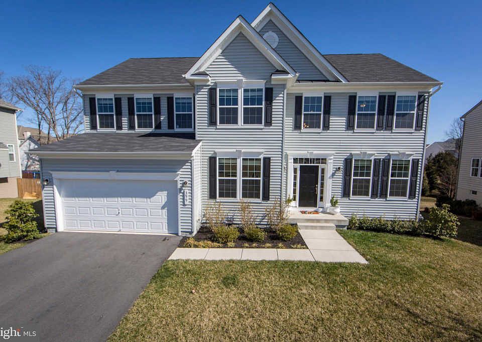 1st image of 399 Lynnehaven Dr
