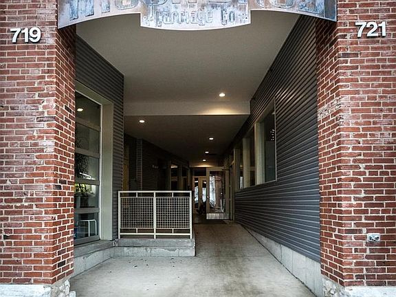 3rd image of 721 N 17th St APT 410