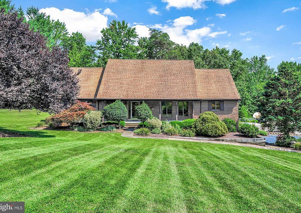1st image of 73 Laurel Run Rd