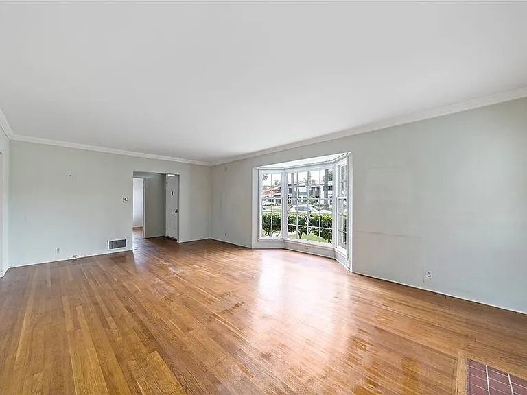 2524 E 1st St #2524 — Photo 4