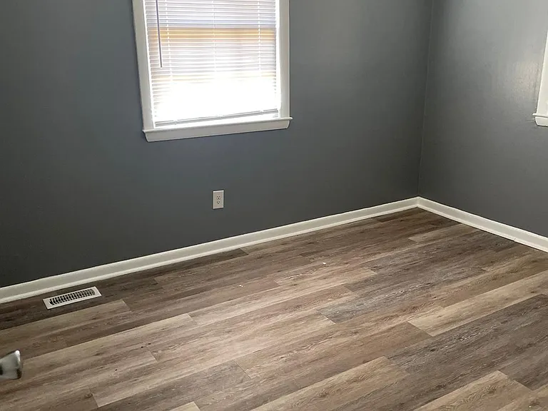 6012 Cliffdale Rd — Photo 9