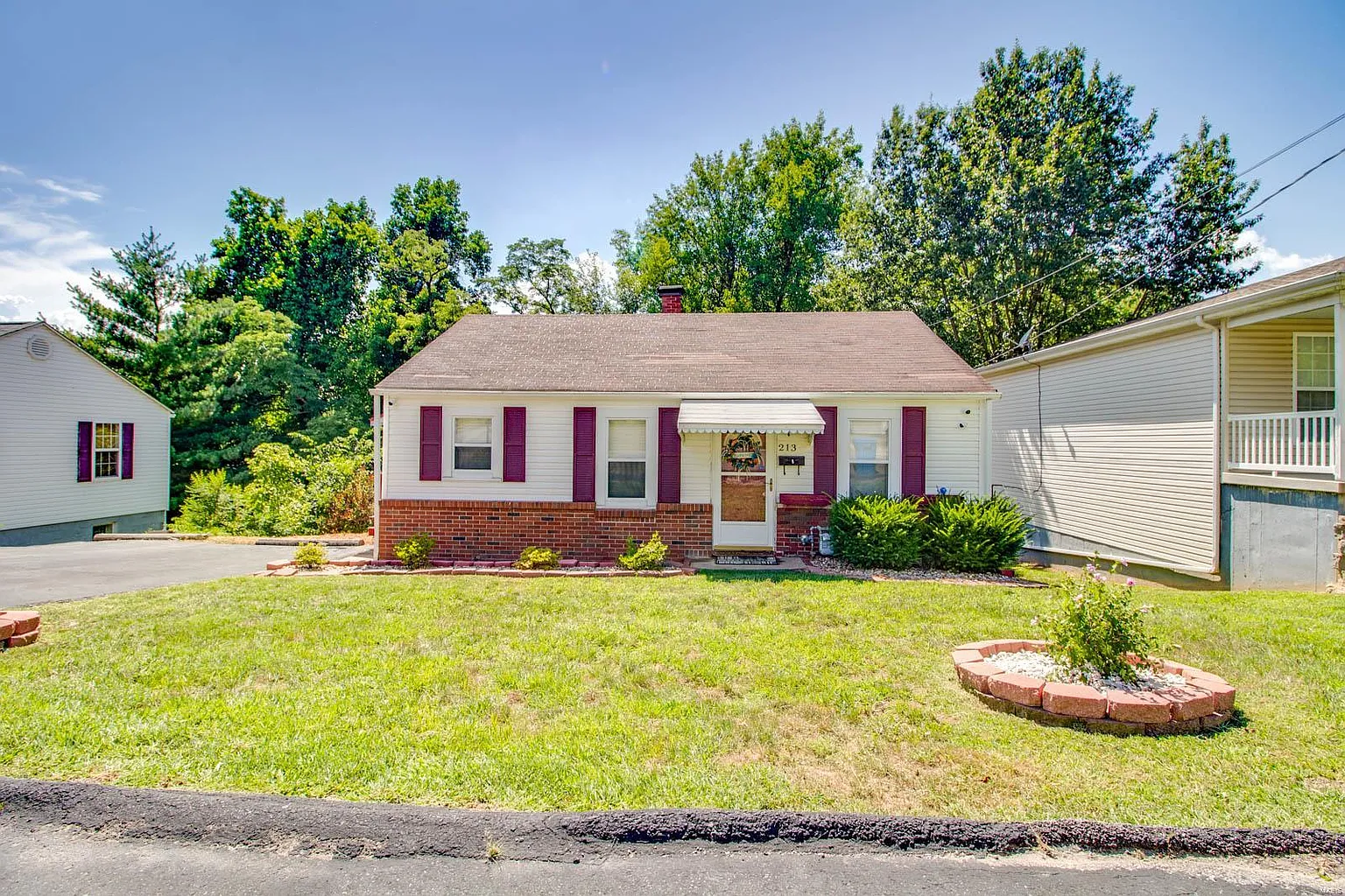 213 Cardot St photo 1