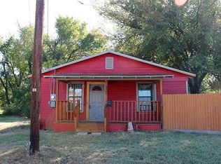 936 2nd St NE, Paris, TX 75460