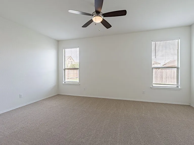 637 Landon Samuel Loop — Photo 15