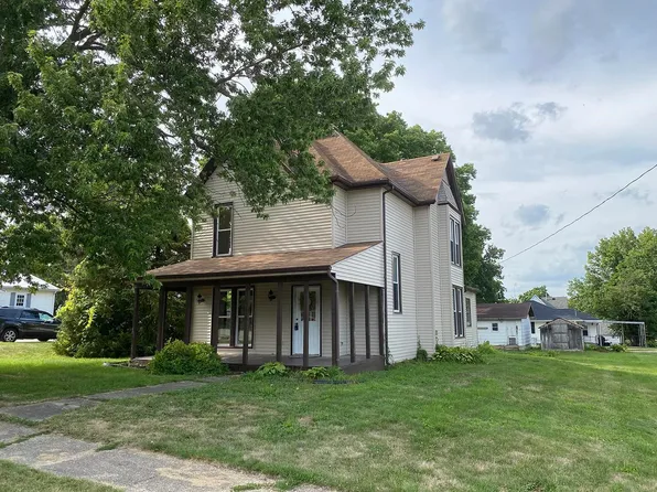 216 W Devore Ave, Pearl City, IL 61062
