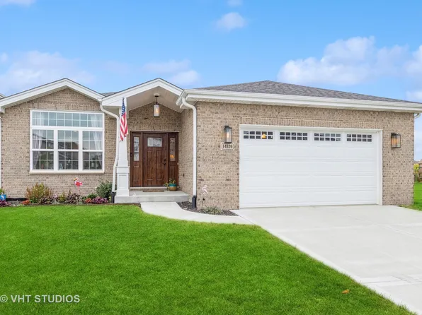14320 W Marshall Dr, Manhattan, IL 60442
