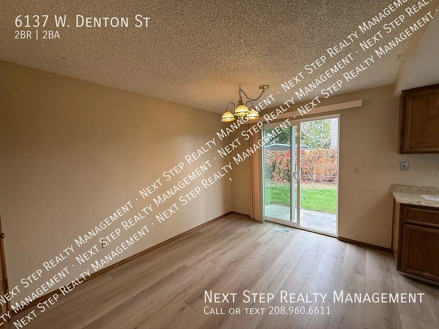 2 Bed 1.5 Bath - Across the street from St Als Hospital — Photo 4