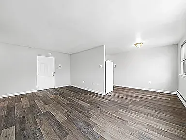 1 bed, $1,298 — Photo 3