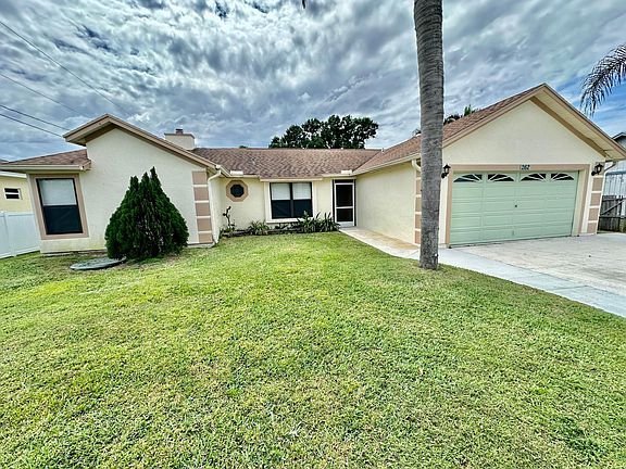 2nd image of 262 SW Aubudon Avenue