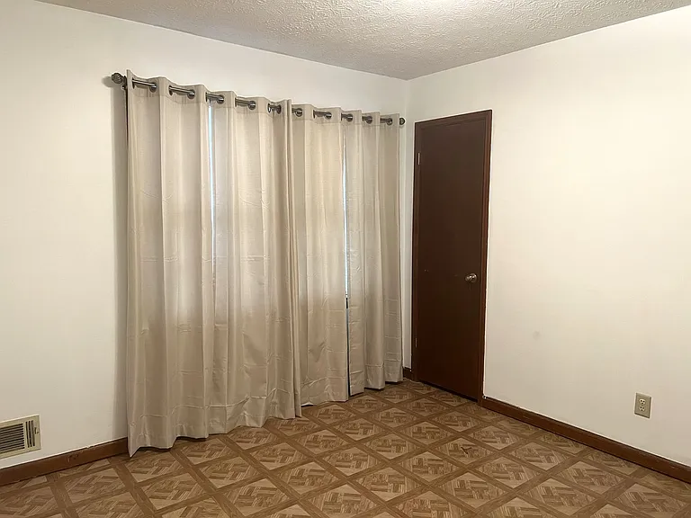 40 Wagon Wheel Dr — Photo 18