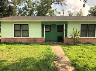 214 W Heard St, Refugio, TX 78377
