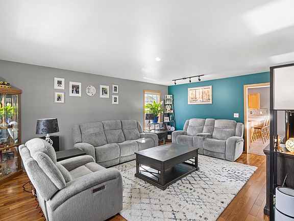 3rd image of 507 Galway Dr