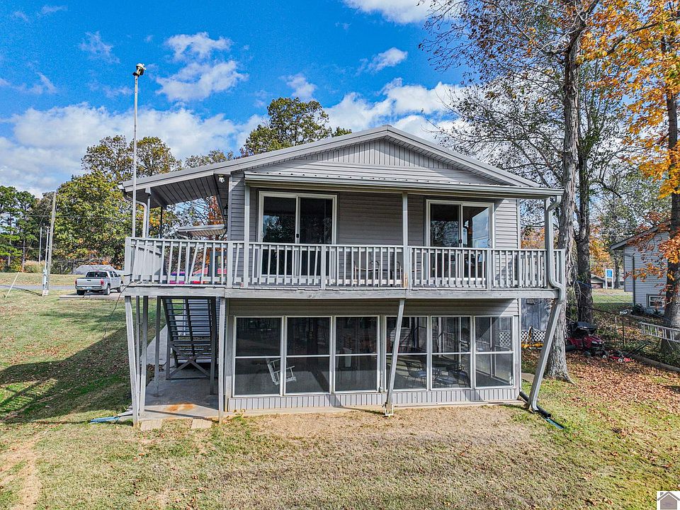 1st image of 226 Lake Dr