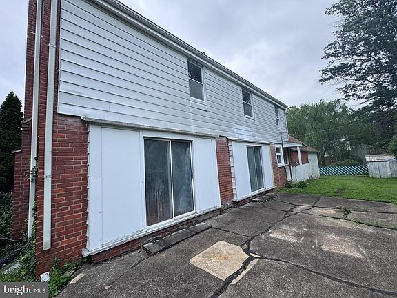 4th image of 145 Landover Rd