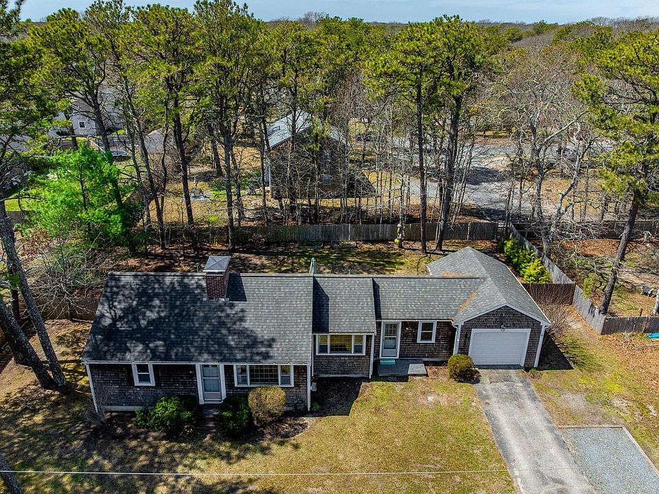 1st image of 65 Phyllis Drive