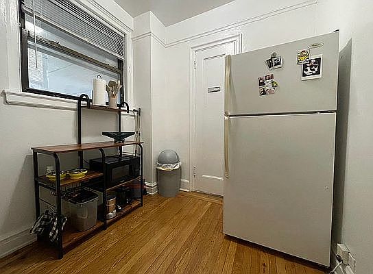 5th image of 455 W 34th St #17GG