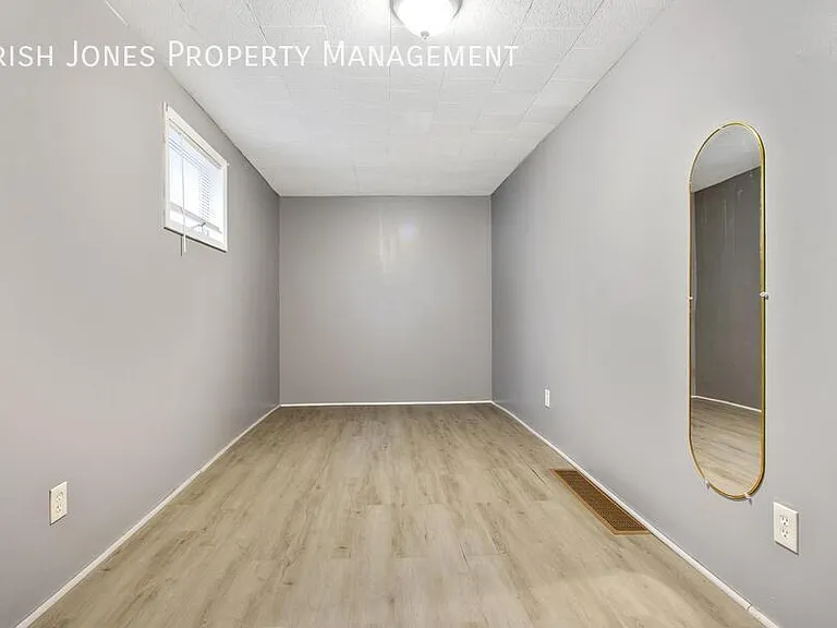 50 Ryan St #1 — Photo 17