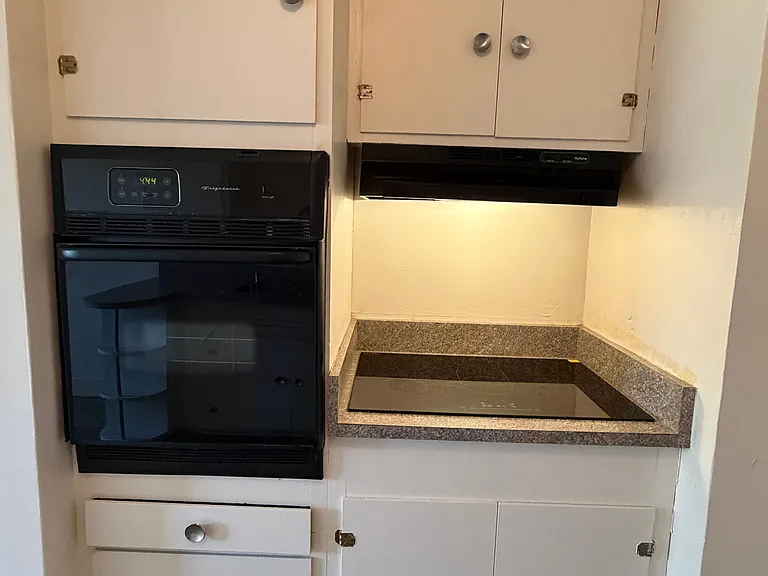 1061 E Monte Vista Ave — Photo 9