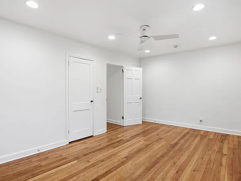 742 Congress St SE — Photo 12