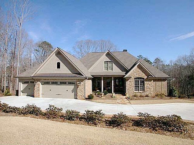 1st image of 2000 Riverwood Dr