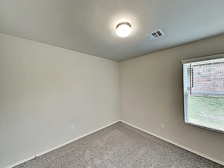 11520 NW 97th St — Photo 12