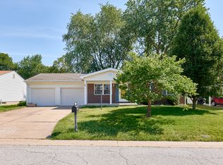 3248 Janton Ln, Saint Charles, MO 63301