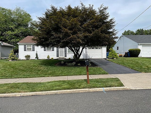 2nd image of 1220 Whitehall Ave