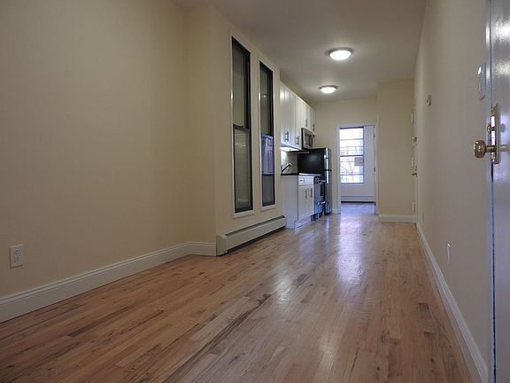 3rd image of 349 E 119th St #3L