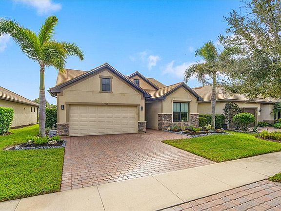 3rd image of 7263 Live Oak Dr