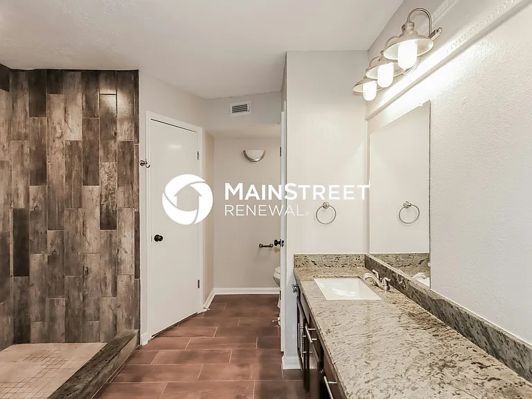 Main Bathroom