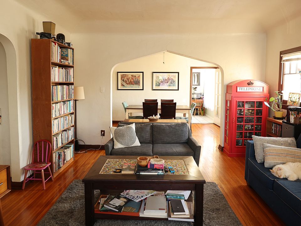 Furnished By Previous Renter