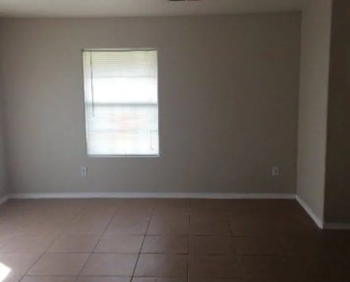 9827 W University Blvd — Photo 7