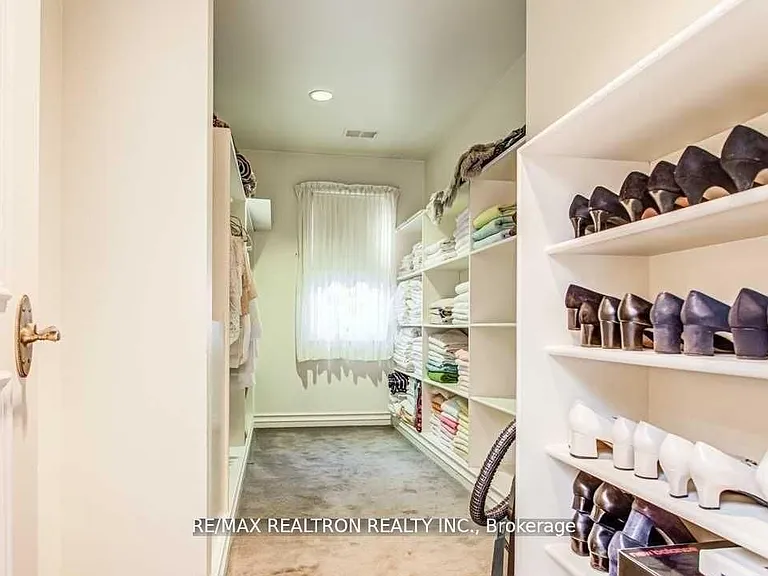 29 Sultana Ave — Photo 34