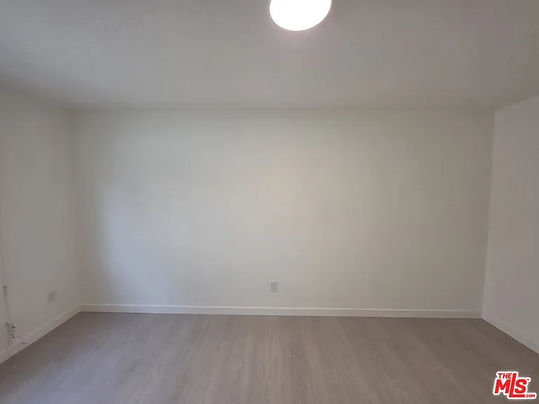 912 N Ridgewood Pl #2 — Photo 19
